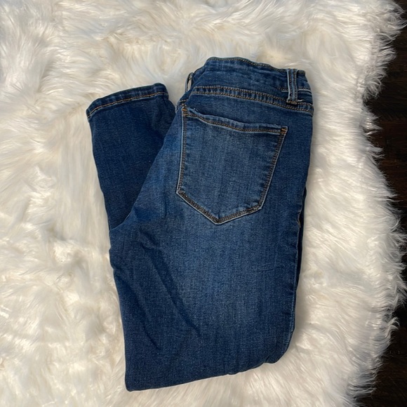 Women’s Skinny Cropped Jeans - size 7 - Picture 1 of 3